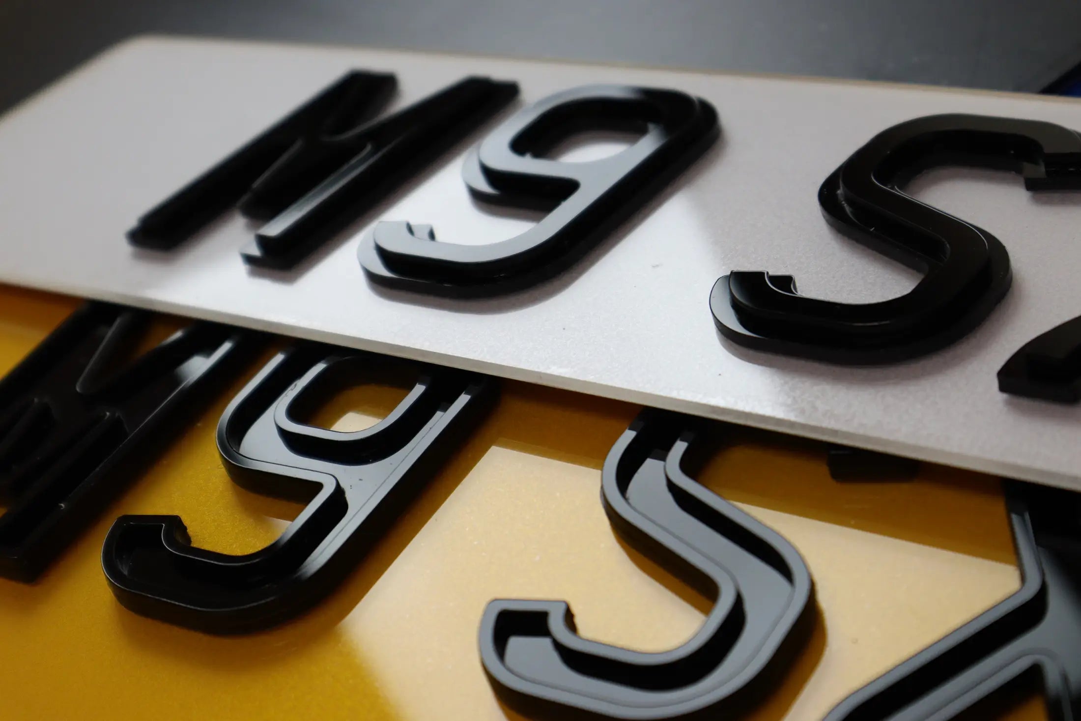 Ghost/Pyramid Combo Number Plates – Oversize Rear & Standard Front LB39