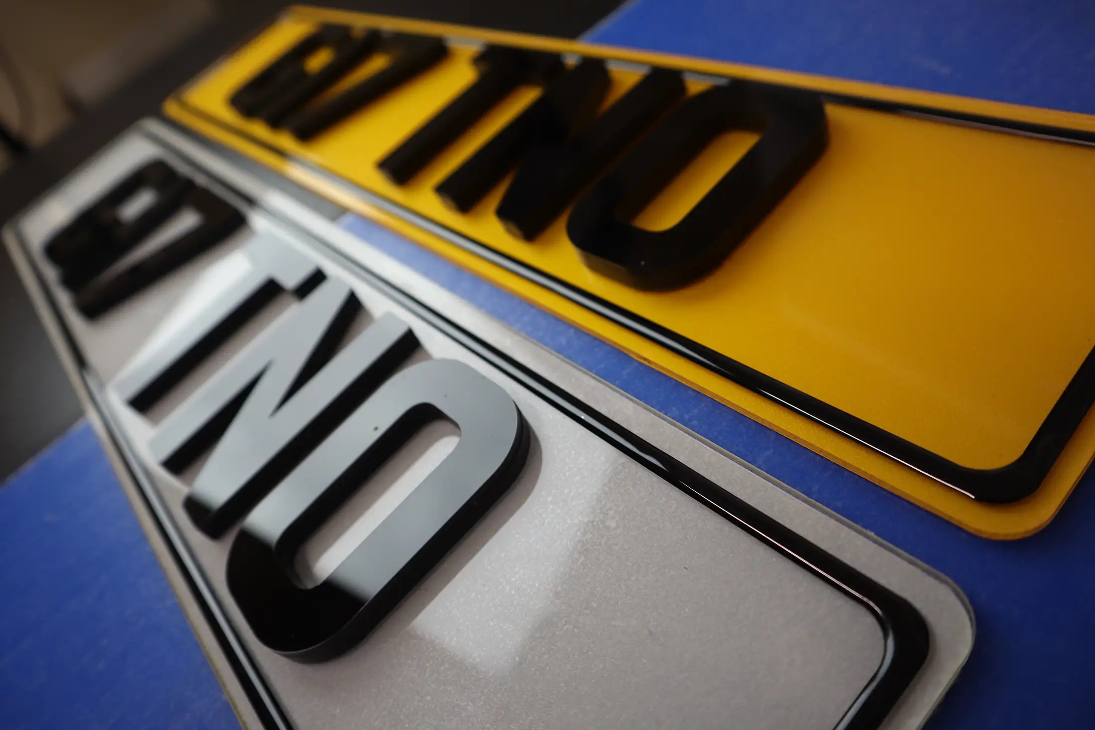 8mm Gloss Acrylic Lookbook Pair Exclusive Gel Border Plate LB52