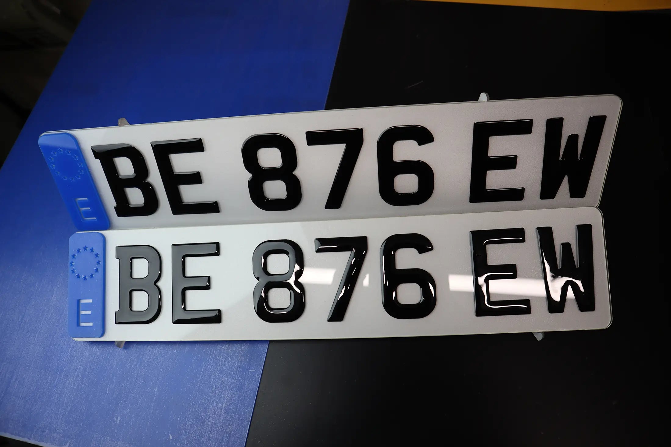 Single Layer Gel Plate with Custom Blue Euro Badge - Belgian Edition LB62